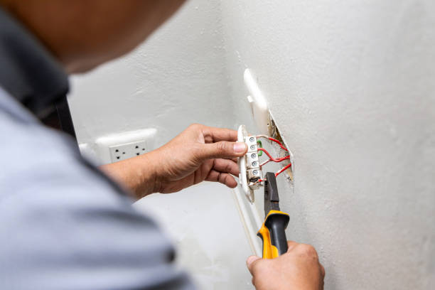 Best Affordable Emergency Electrician  in Vinita, OK